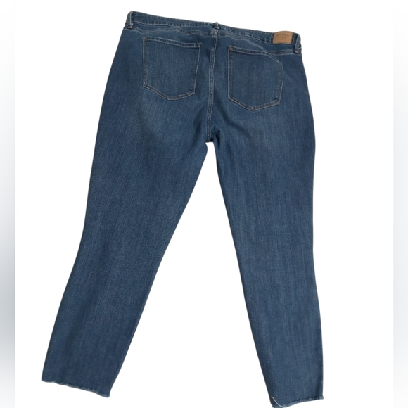 Abercrombie & Fitch High Rise Super Skinny Ankle Jeans Medium Wash Stretch Denim - Picture 7 of 9